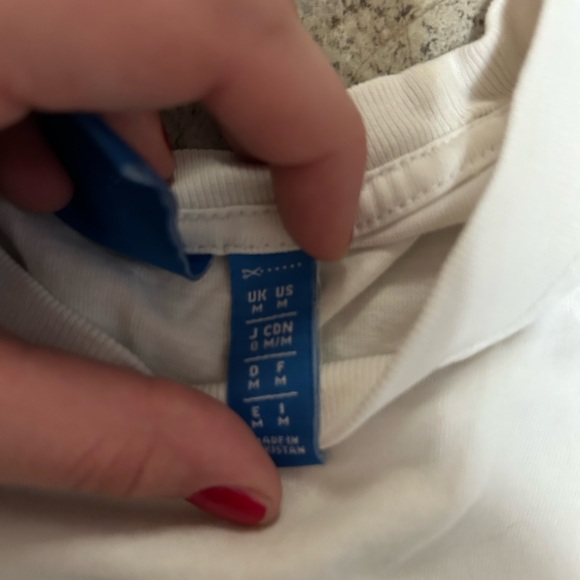 Adidas t-shirt - Picture 3 of 3